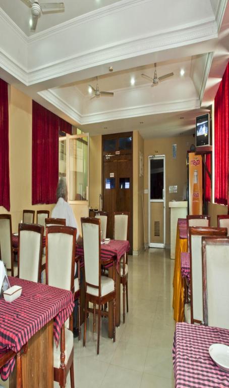 Issacs Regency Hotel Sultan Bathery Exterior photo