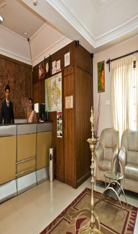 Issacs Regency Hotel Sultan Bathery Exterior photo